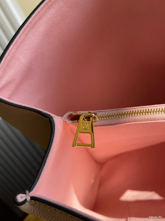 VUITTON LOCKME SHOPPER LOUIS 0307